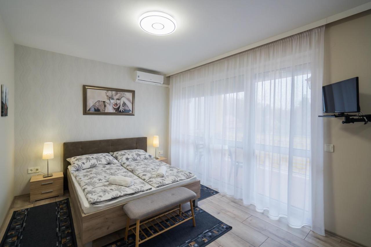 Korponyi Villa Siófok Exteriör bild