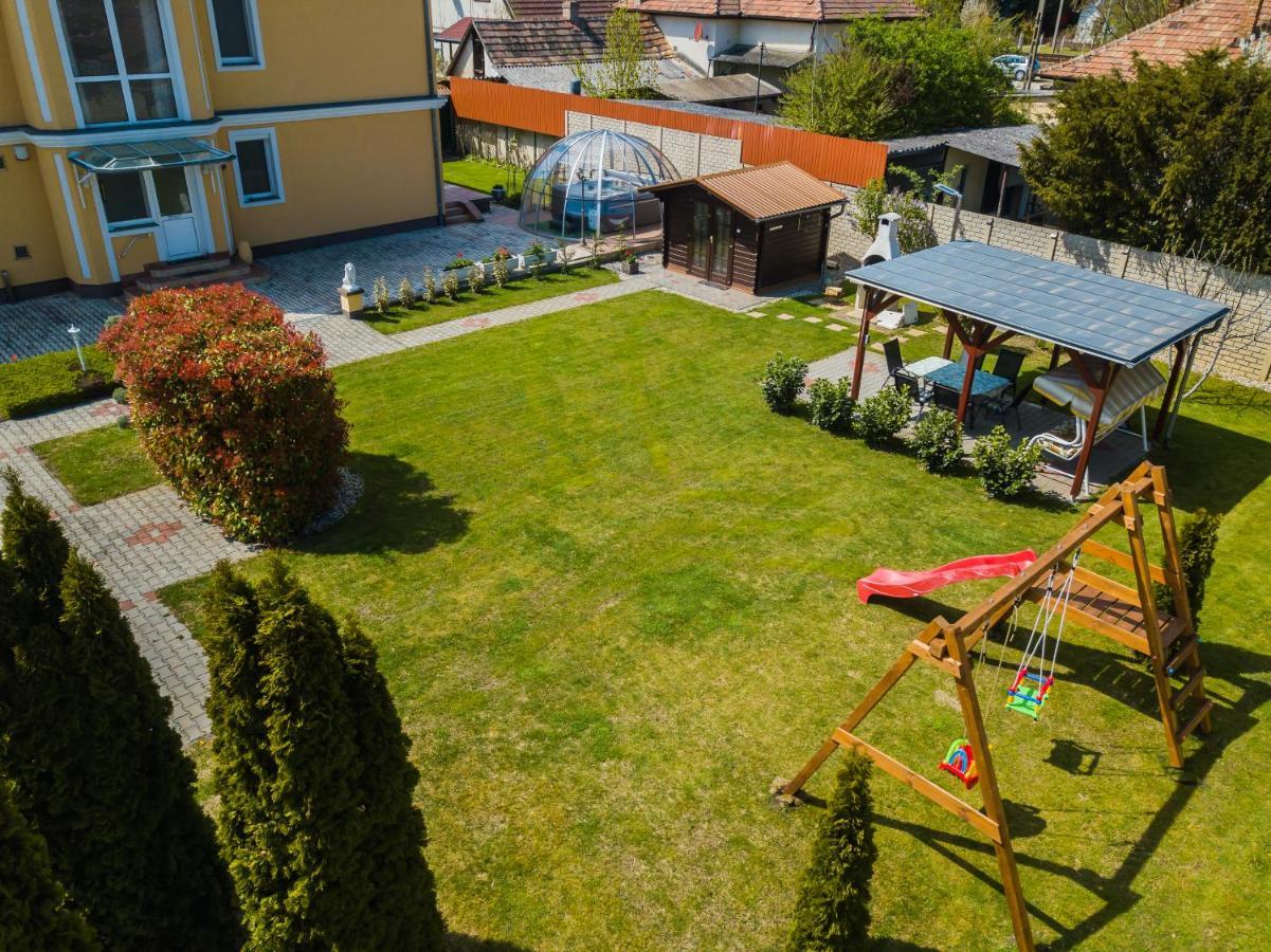 Korponyi Villa Siófok Exteriör bild