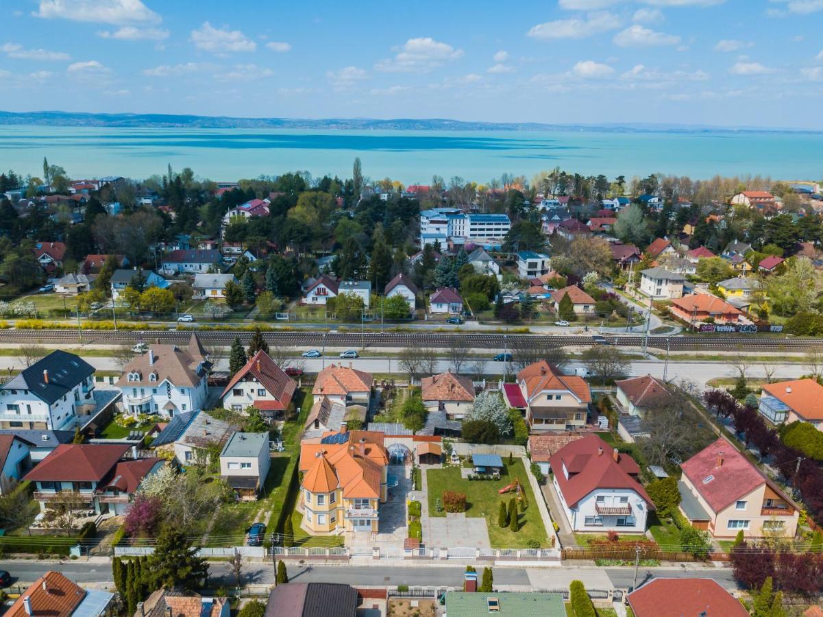 Korponyi Villa Siófok Exteriör bild