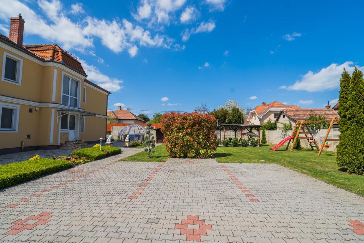 Korponyi Villa Siófok Exteriör bild